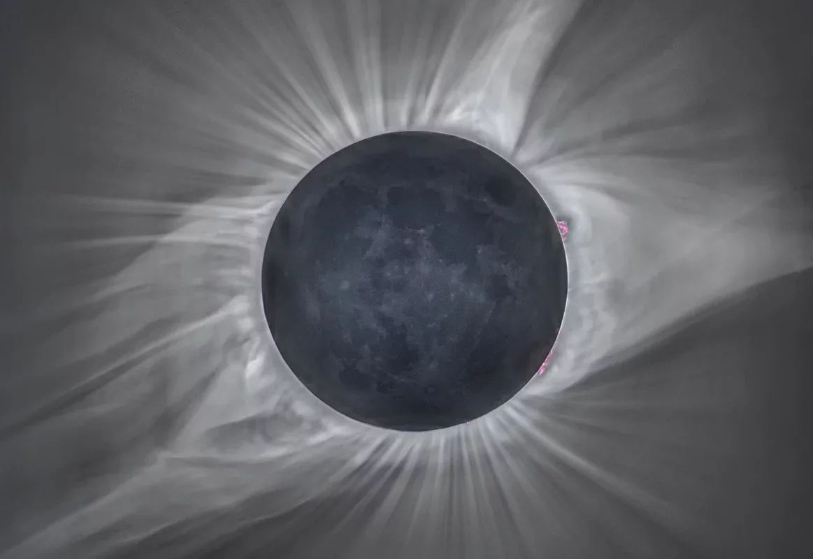 A Potential Asteroid Impact on the Moon in 2032: An Exciting Opportunity for Science