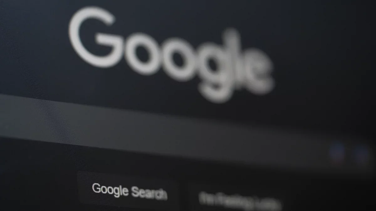 Understanding the Distinction Between the Surface Web and the Deep Web