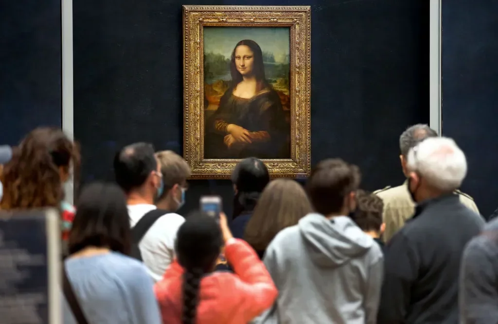 Louvre Museum Delays Announcement of Architect for Expansion Project