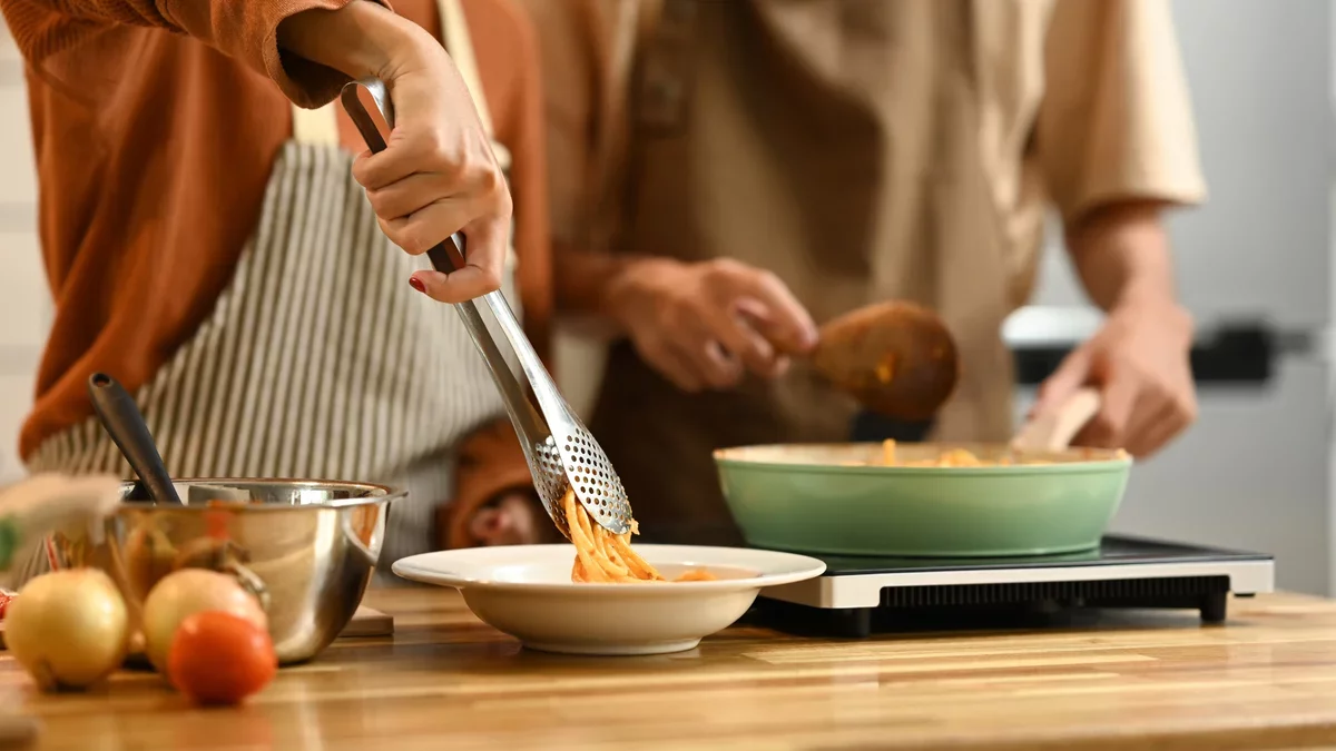 Essential Kitchen Gadgets for Effortless Weeknight Cooking