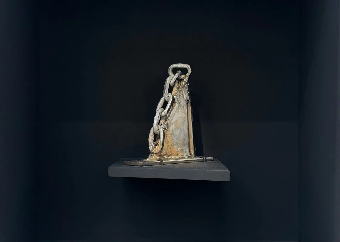 An Engaging Exhibition on Critical Theory and Art