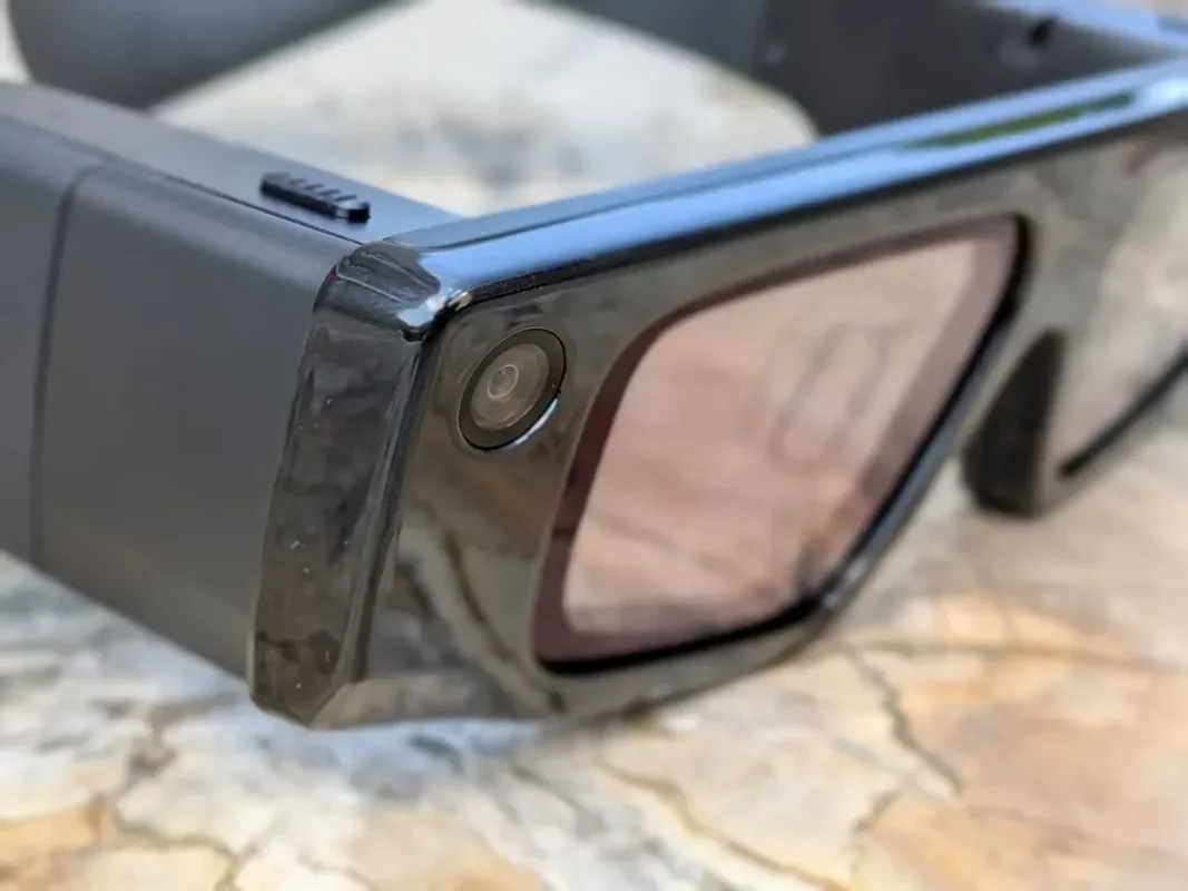 Snap Faces Leadership Shift Amid AR Glasses Launch Plans