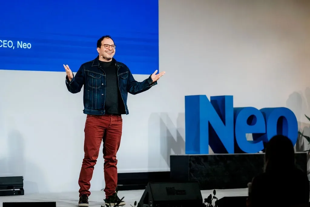 Ali Partovi's Neo Revolutionizes Accelerator Model with Founder-Friendly Terms