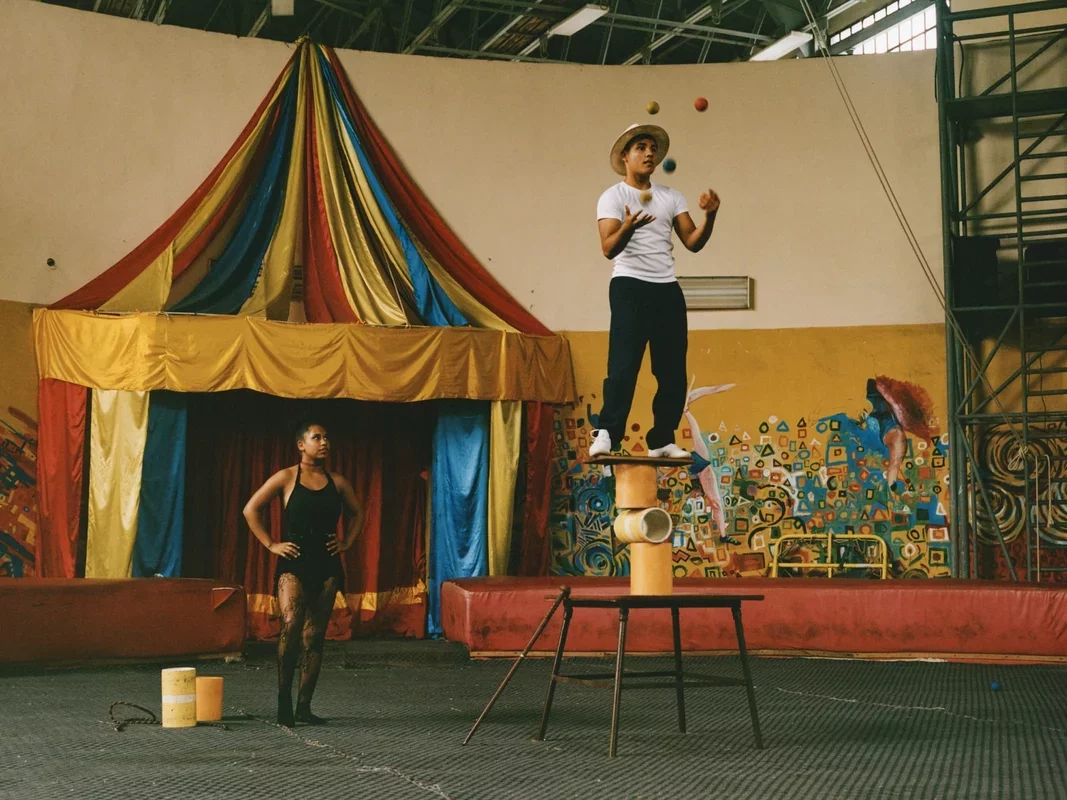Exploring the Vibrant World of Havana's Circus School