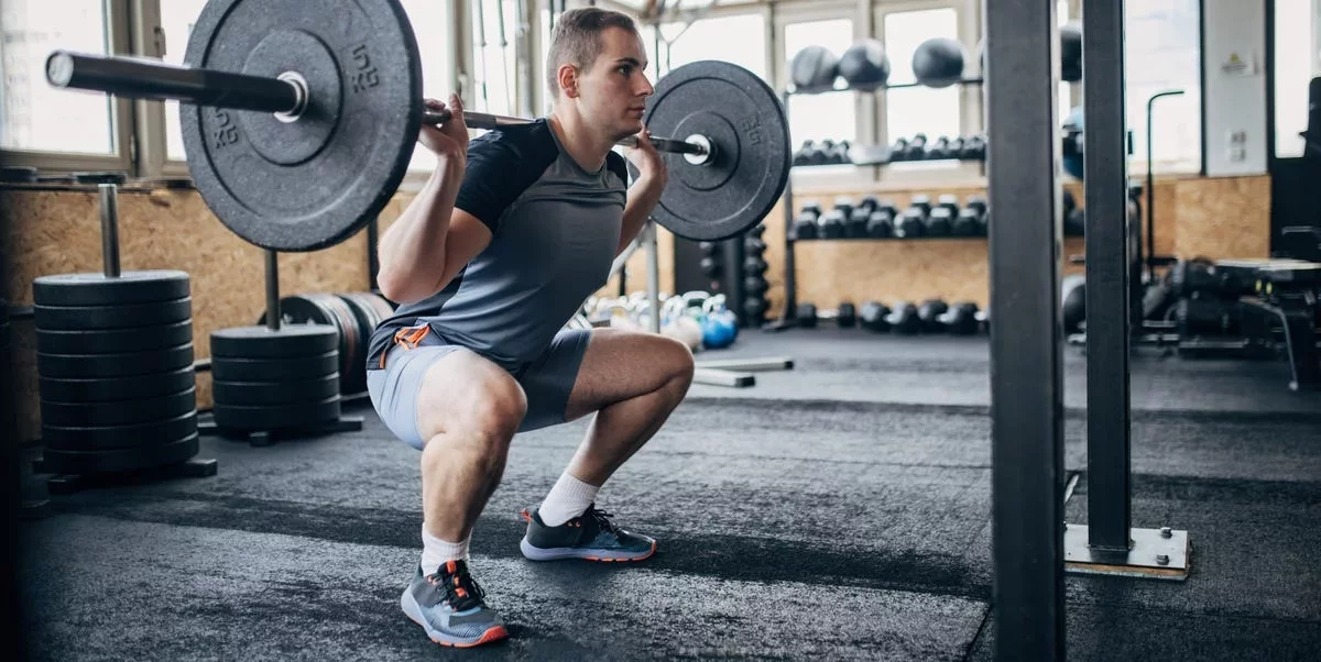Squats and Knee Pain: 4 Essential Tips to Enhance Your Workout