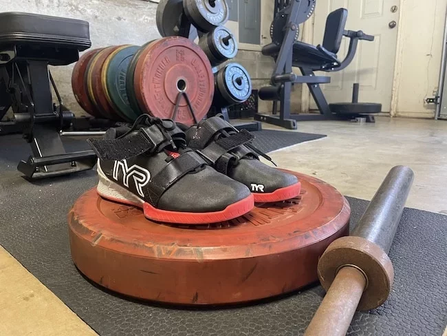 The Importance of Weightlifting Shoes for Serious Lifters