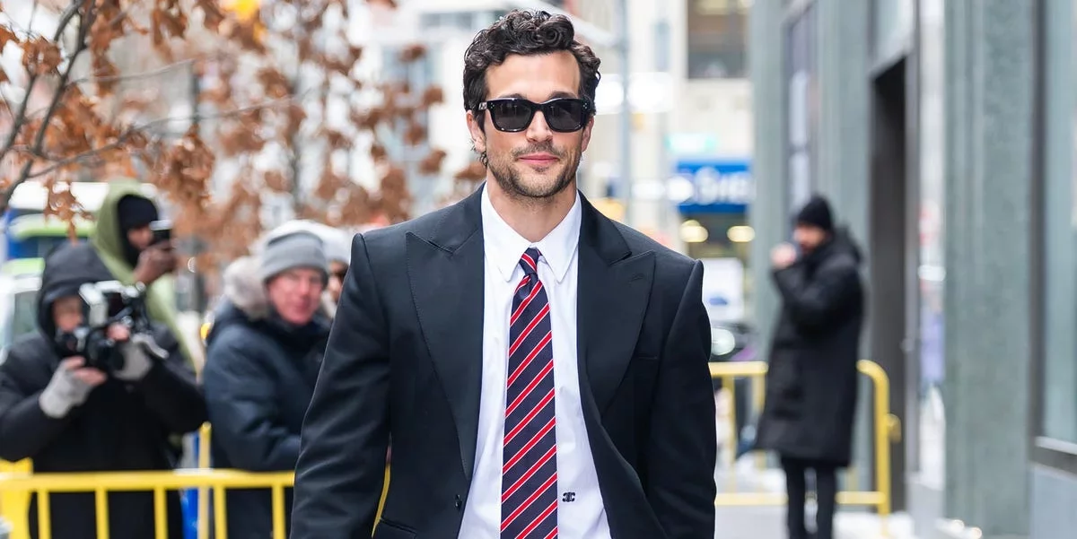 Mastering the Timeless Style of JFK Jr.