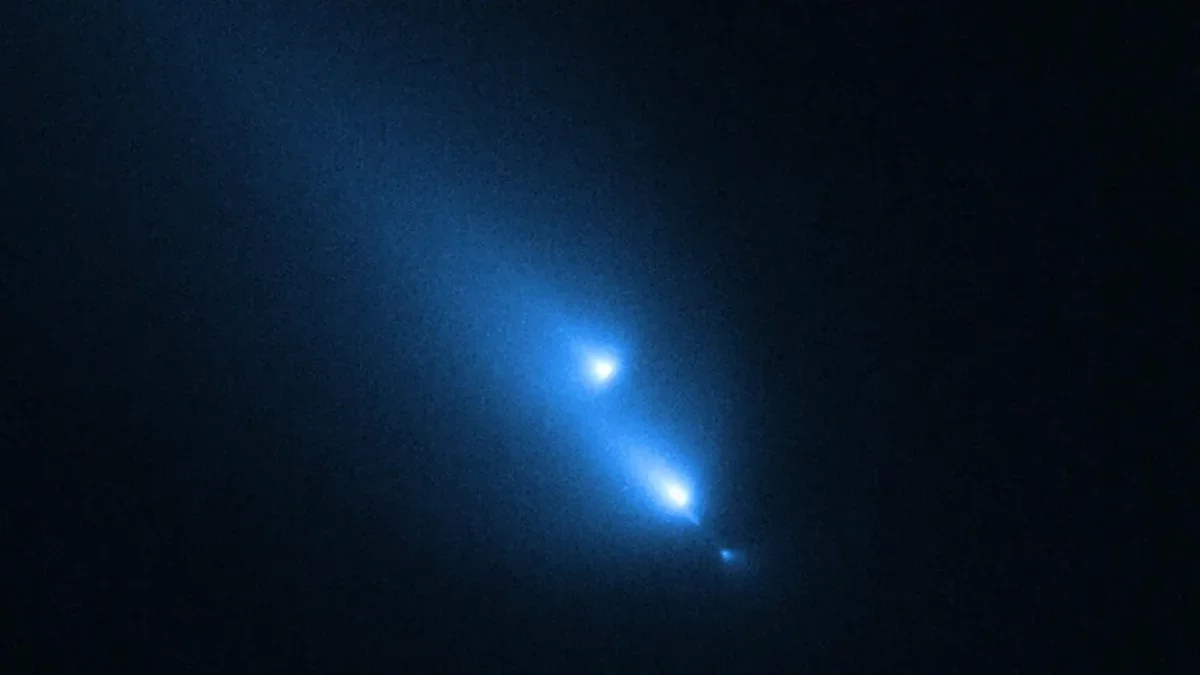 Hubble Space Telescope Captures Comet K1 Breaking Apart in Real Time