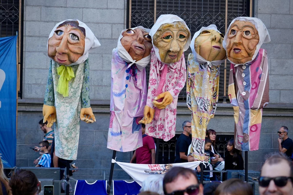 Artistic Reflections: Navigating Water and Community