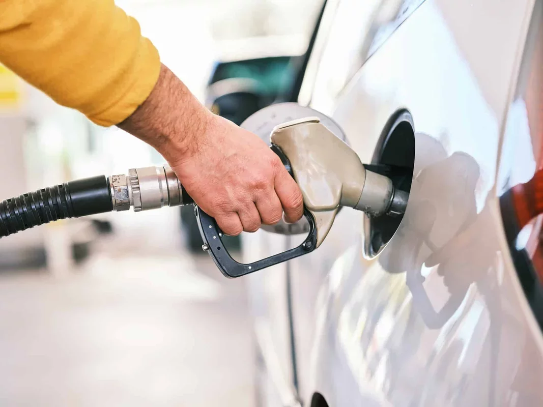 Gas Prices Near $4 Could Drive Shift to Electric Vehicles
