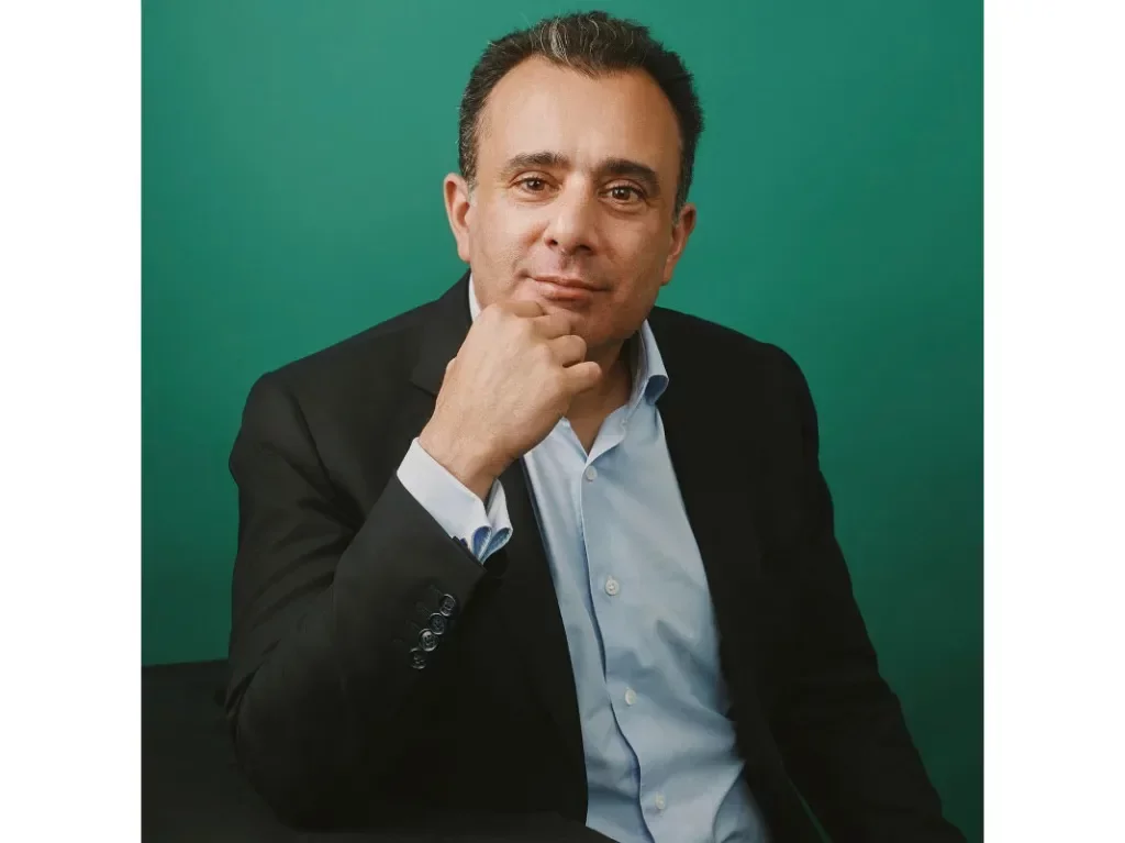 Frieze Appoints Art Basel Veteran Frank Lasry as COO