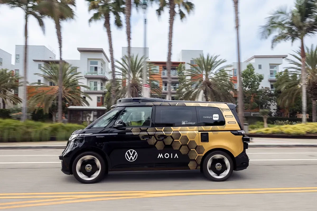 Volkswagen Launches Testing of Autonomous Microbuses in Los Angeles with Uber