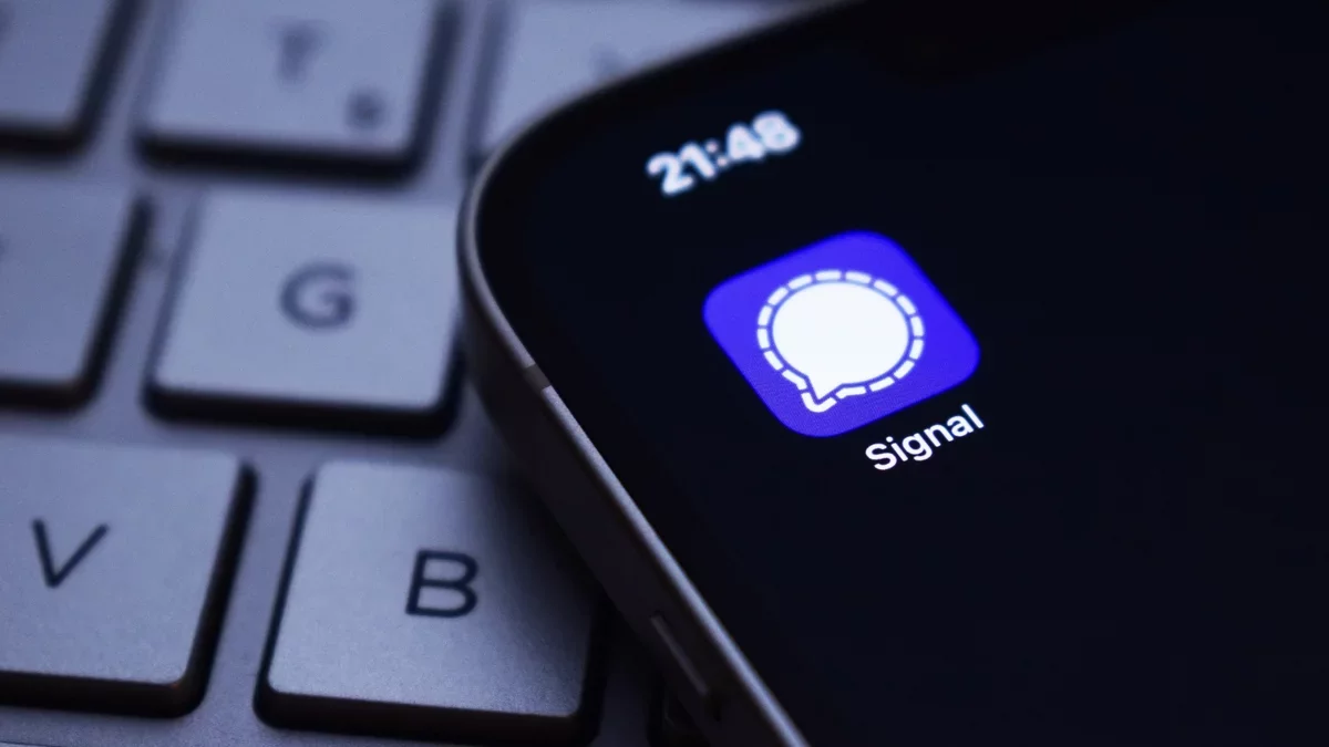 FBI Successfully Retrieves Deleted Signal Messages from iPhone
