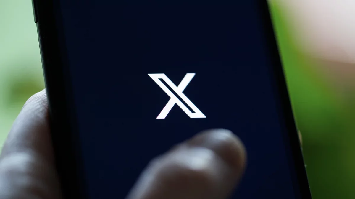 Elon Musk's XChat: A New Messaging App with Privacy Concerns