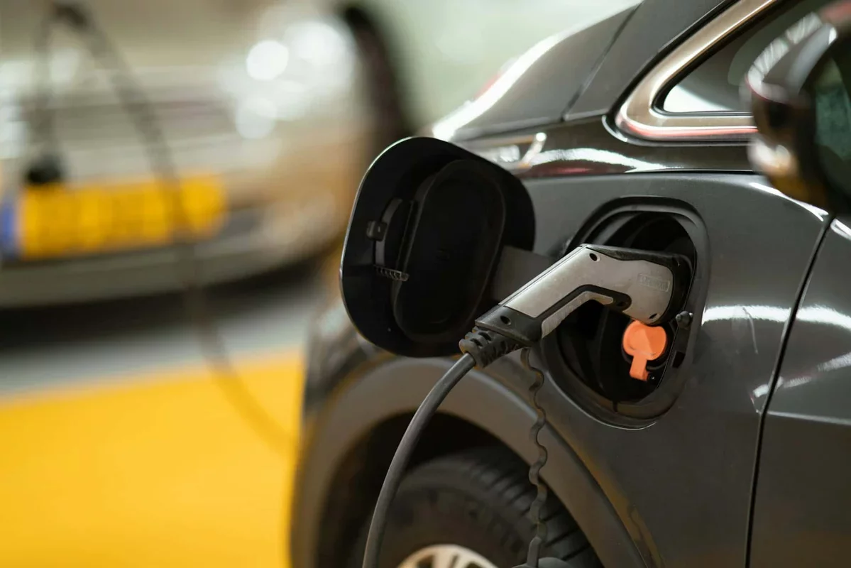 Your Electric Vehicle Could Generate Income by Supporting the Power Grid