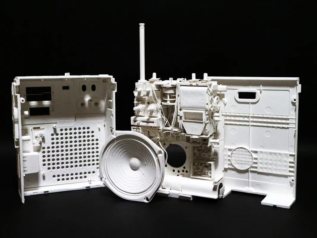 Discover the Hyperrealistic Paper Sculptures of Manabu Kosaka