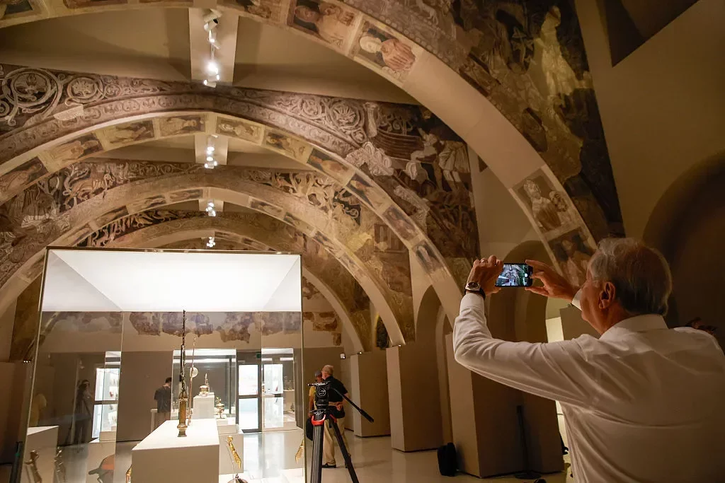 Catalan Museum Delays Return of Sijena Murals to Aragon Monastery