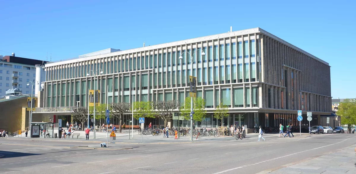Unexpected Library Opening Sparks Community Engagement in Gothenburg
