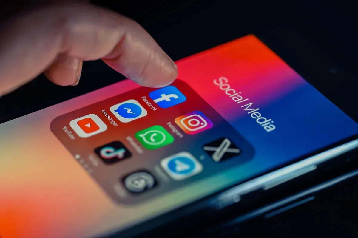 Social Media Scams Cost Consumers $2.1 Billion in 2025, FTC Reveals