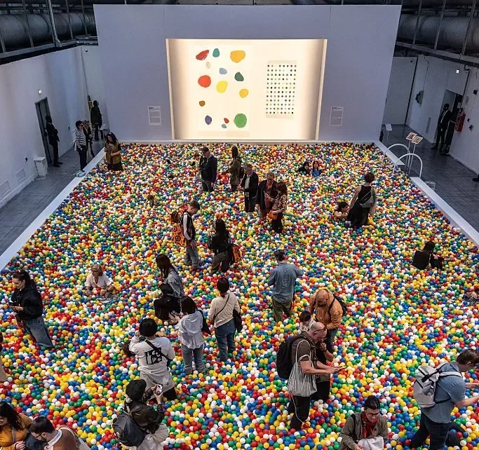 Damien Hirst's Artistic Connection to a Unique McDonald's Installation in Milan