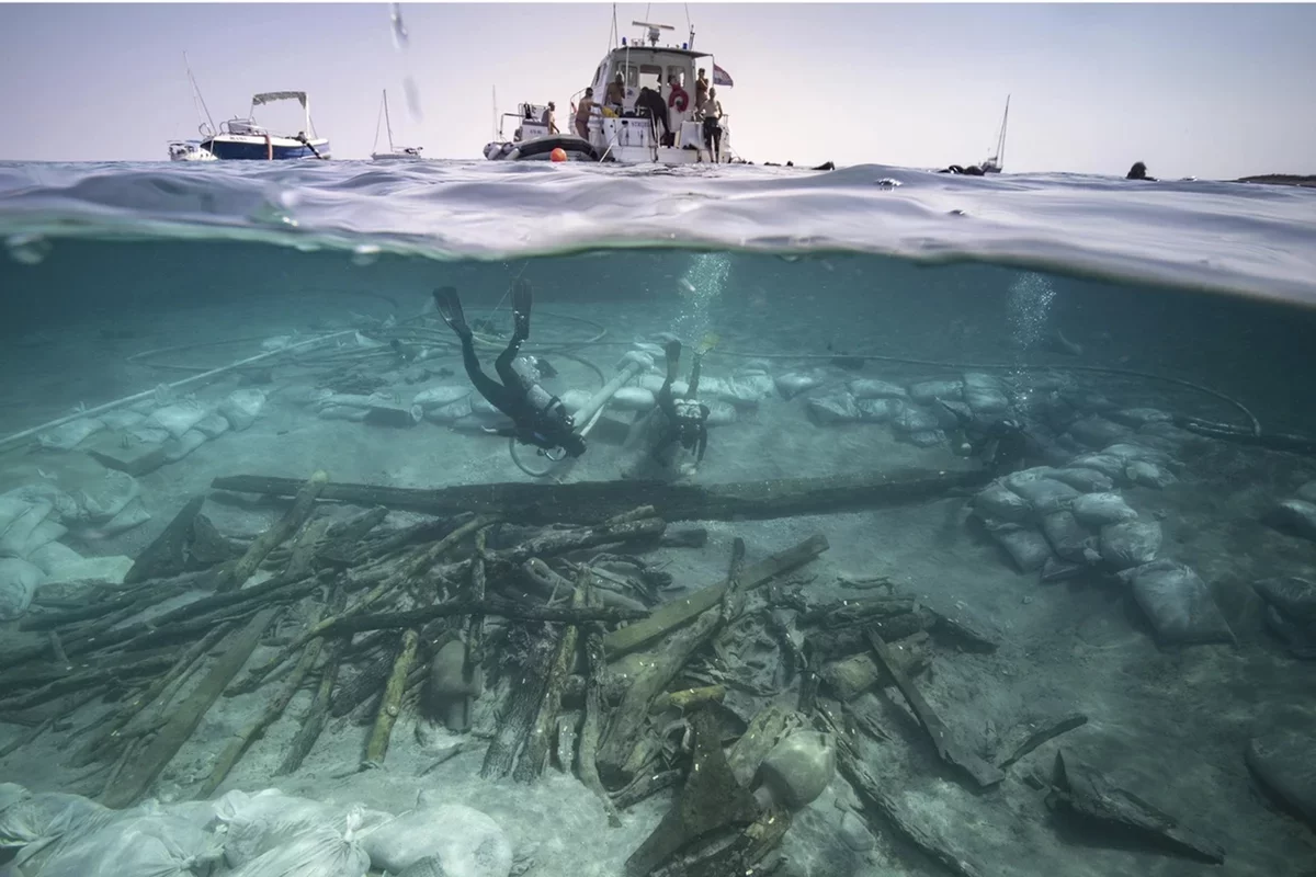 Ancient Roman Shipwreck Reveals Secrets Through Pollen Analysis