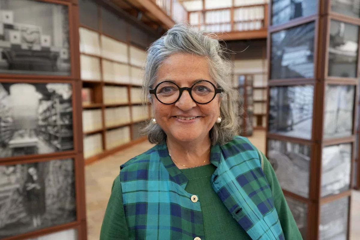 Dayanita Singh's Innovative Exhibition in Venice: A New Approach to Art