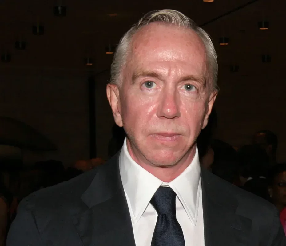 Trial Commences in High-Profile Art Dealer Case