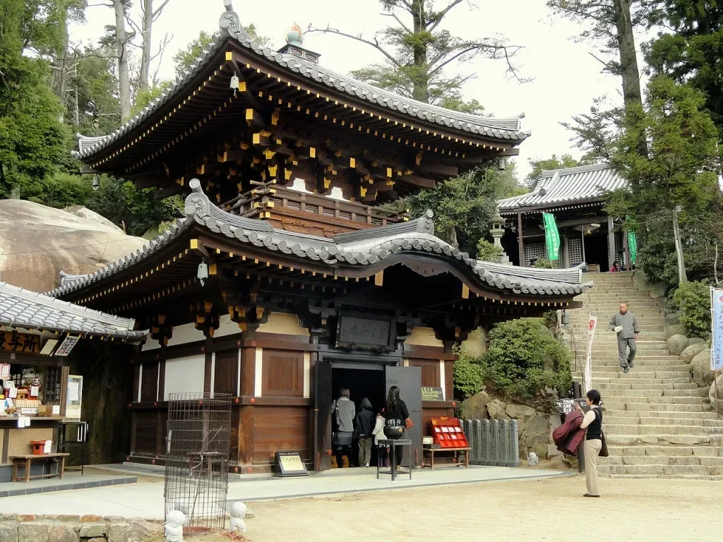 Eternal Flame Endures: A 1,200-Year-Old Symbol of Resilience Survives Fire in Japan