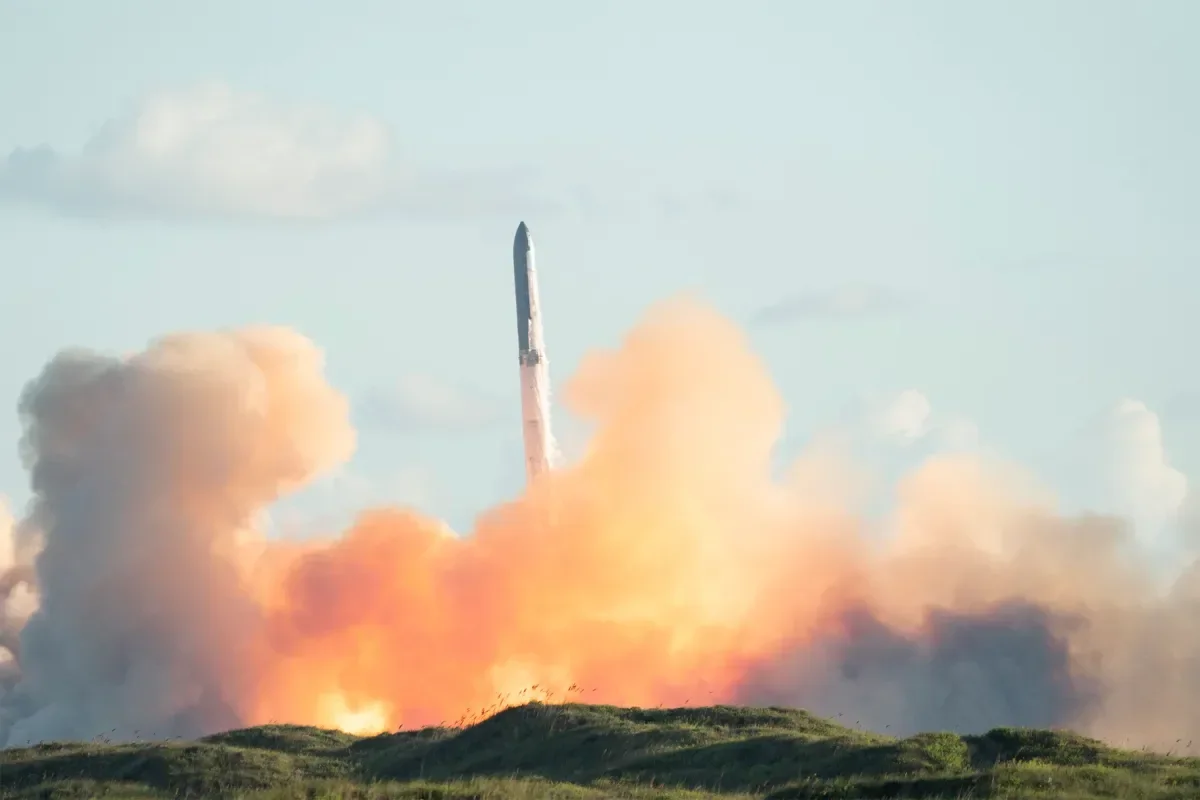 FAA Directs SpaceX to Investigate Starship V3 Booster Incident