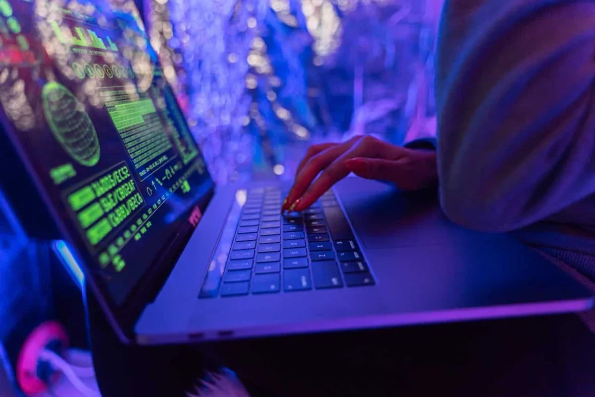 Innovative Browser Vulnerability: The FROST Attack Revealed