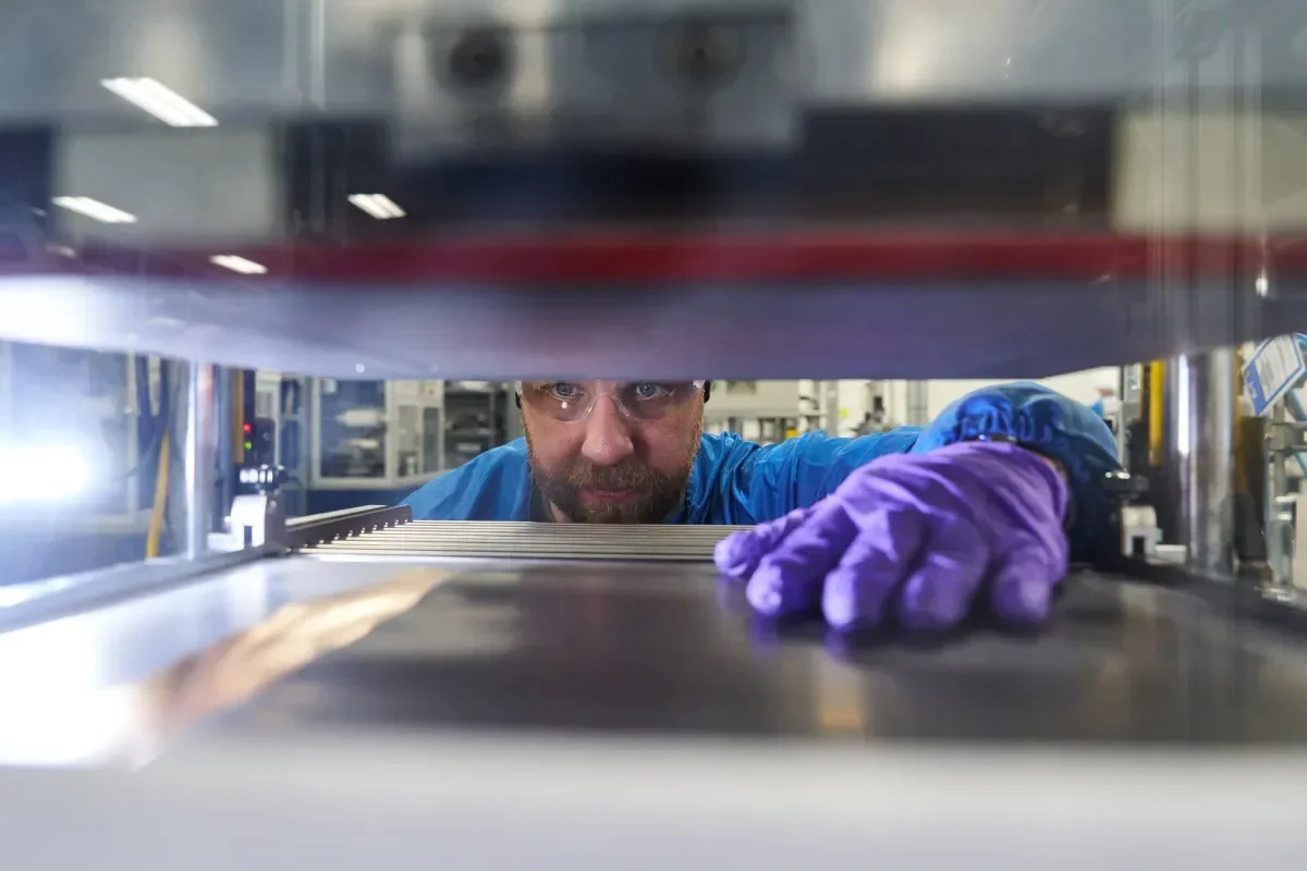 General Motors Unveils Battery Cell Development Center to Propel Electric Vehicle Future