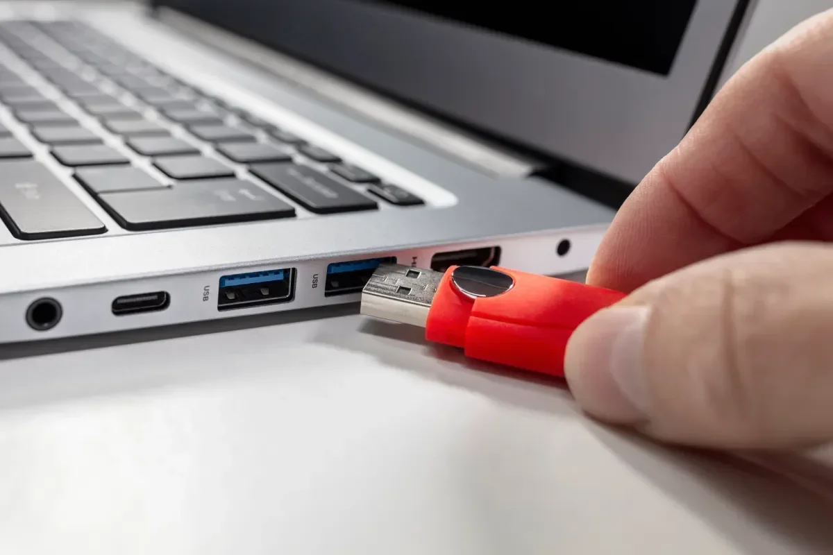 Innovative Cybersecurity Threat: Ransomware Group Utilizes In-Person Tactics