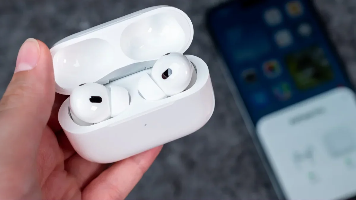 Apple Introduces Custom Equalizer Controls for AirPods