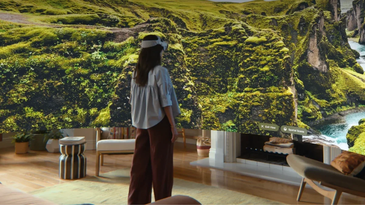 Apple Vision Pro to Transform Photos into Immersive Experiences