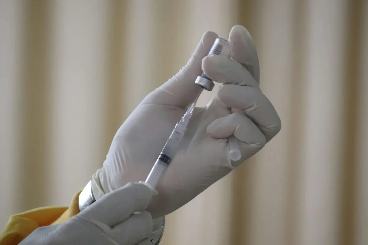 AI-Designed Vaccine Successfully Tested on Humans, Paving the Way for Future Pandemic Preparedness