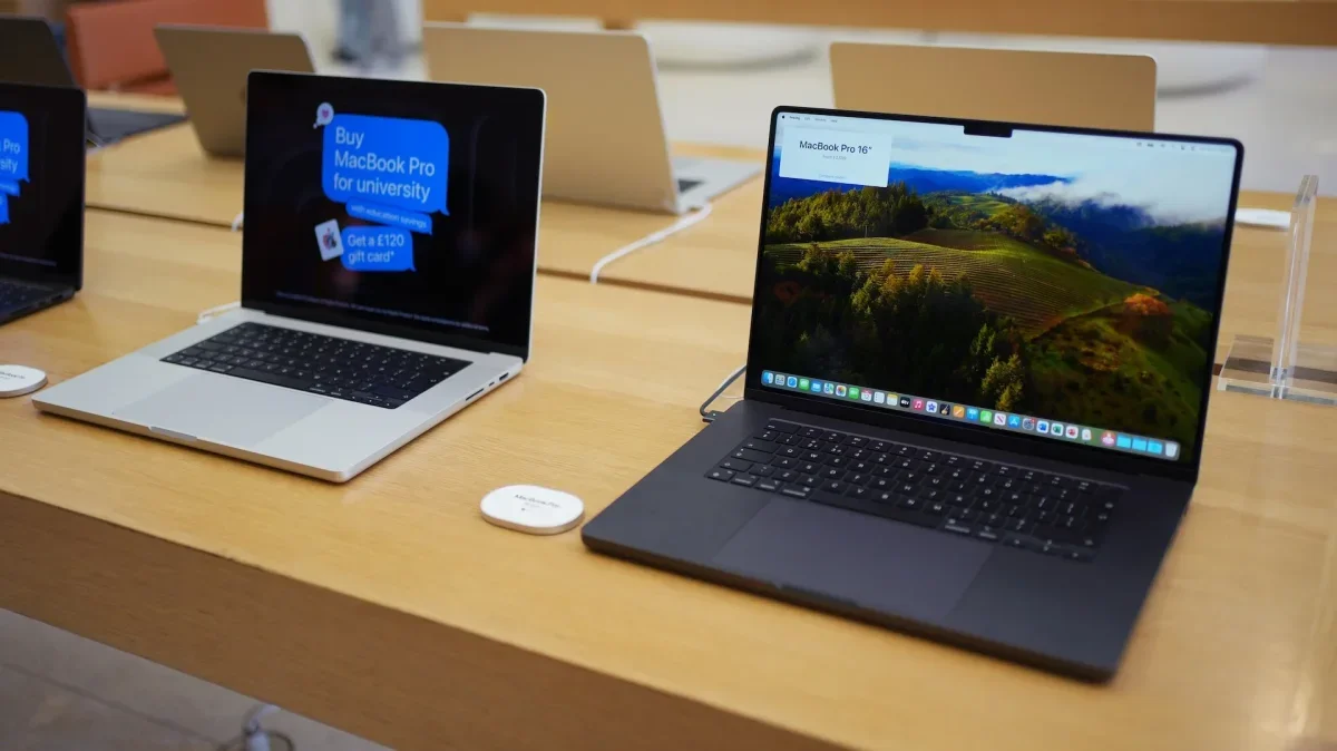 Apple Unveils AI Features Exclusively for Select MacBooks