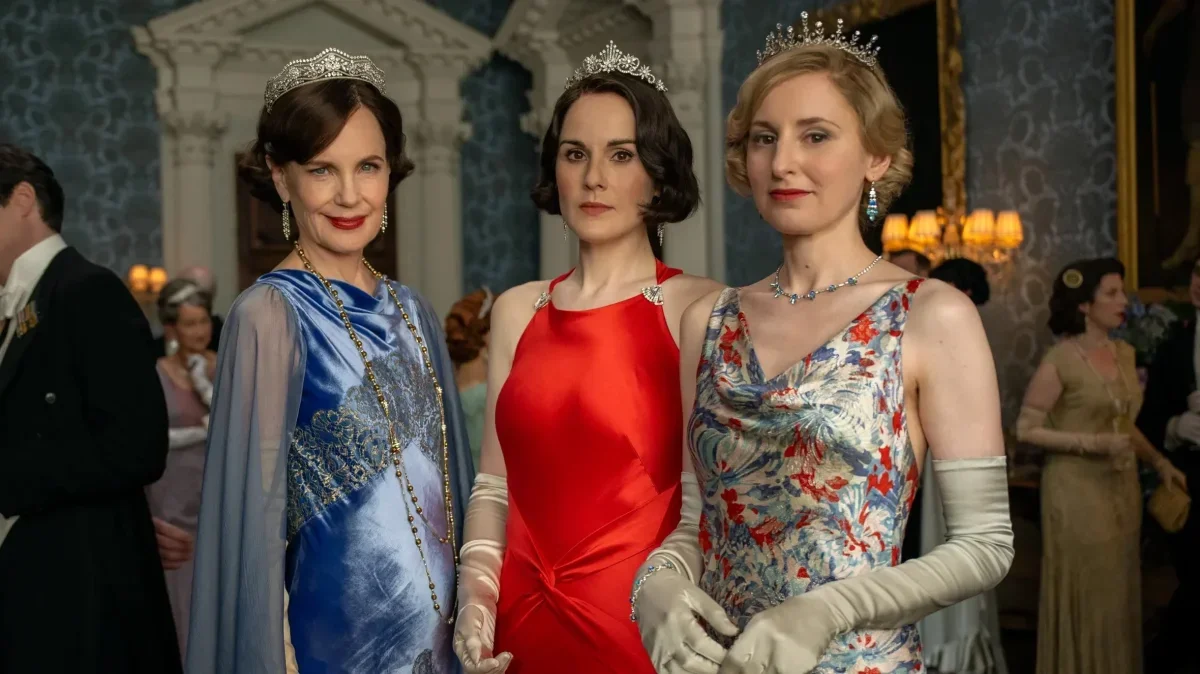 Downton Abbey Fans: 10 Period Dramas to Add to Your Watchlist