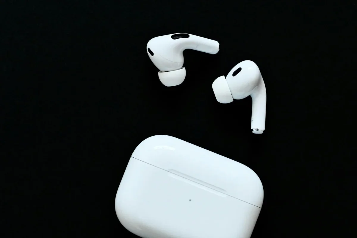 Apple's AirPods Could Gain Cameras for a More Visual Siri