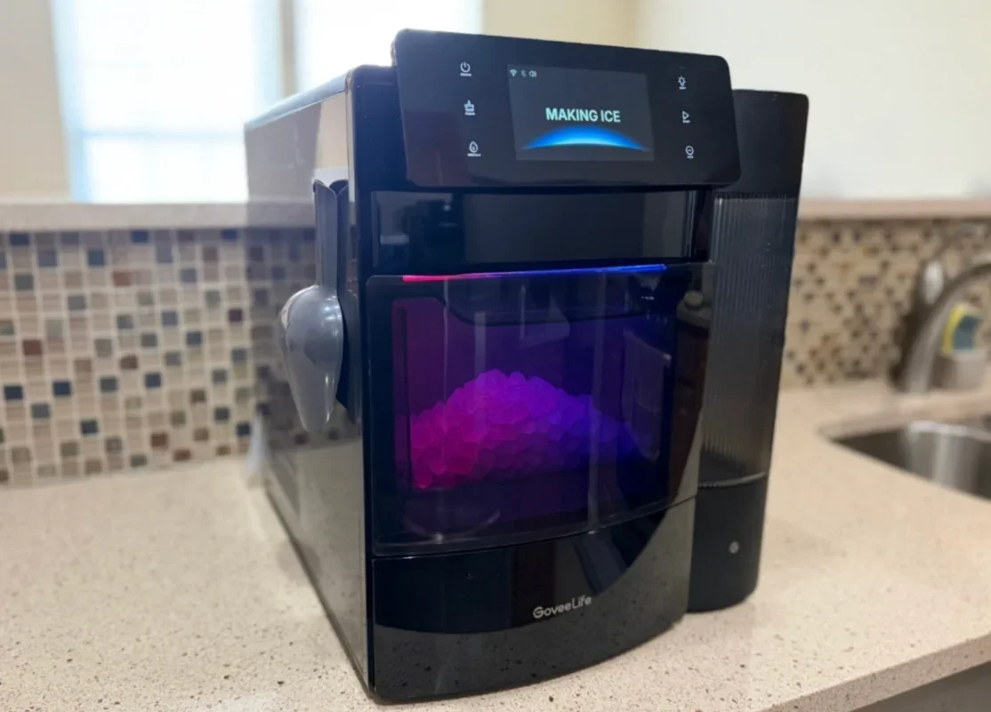 Govee's Smart Nugget Ice Maker Brings Café-Style Ice Home