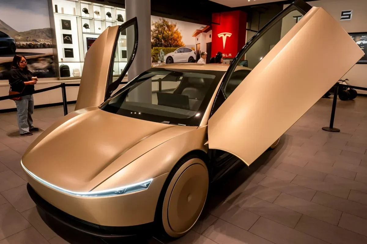 Tesla Begins Testing Pedal-Free Cybercab in Austin