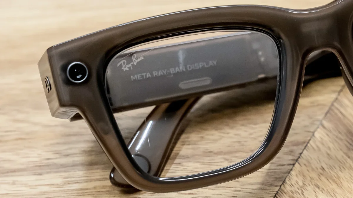Meta Updates Smart Glasses to Strengthen Recording Indicator Protection