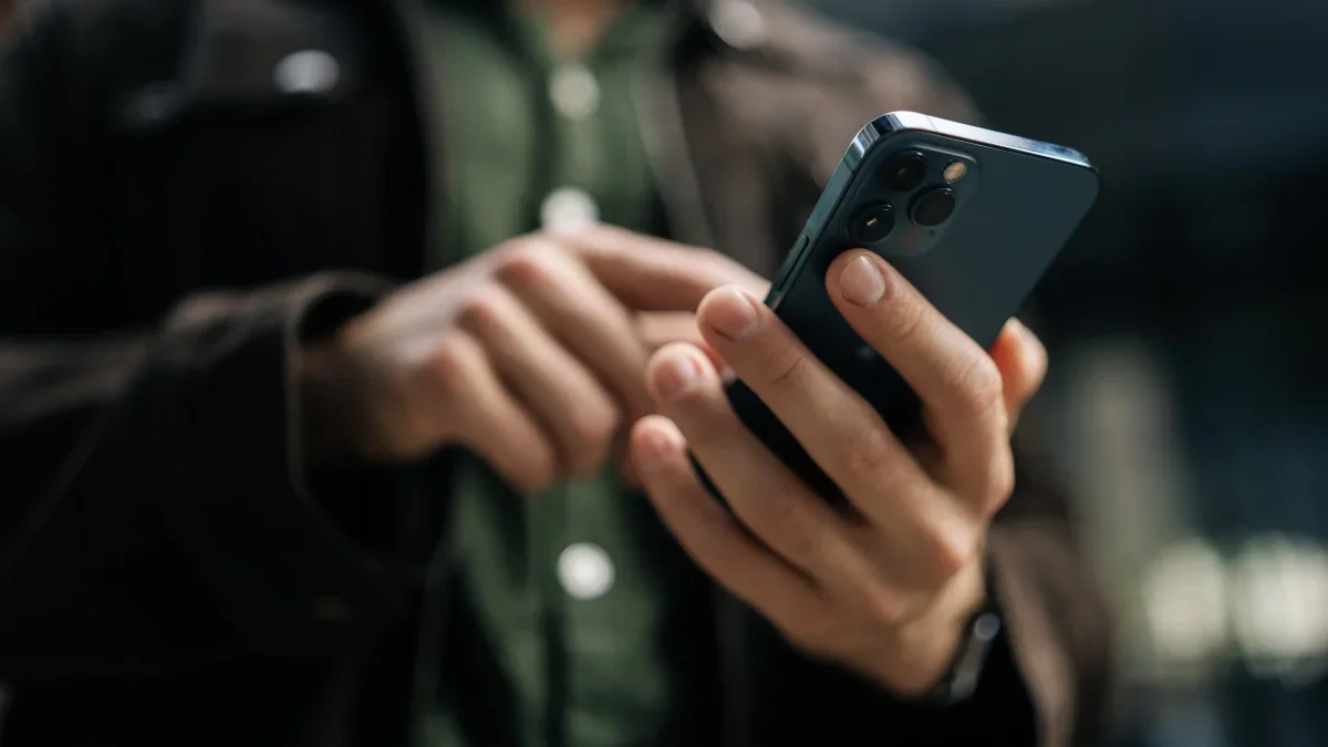 iPhone Brightness Glitch Has a Surprising Keyboard-Based Fix