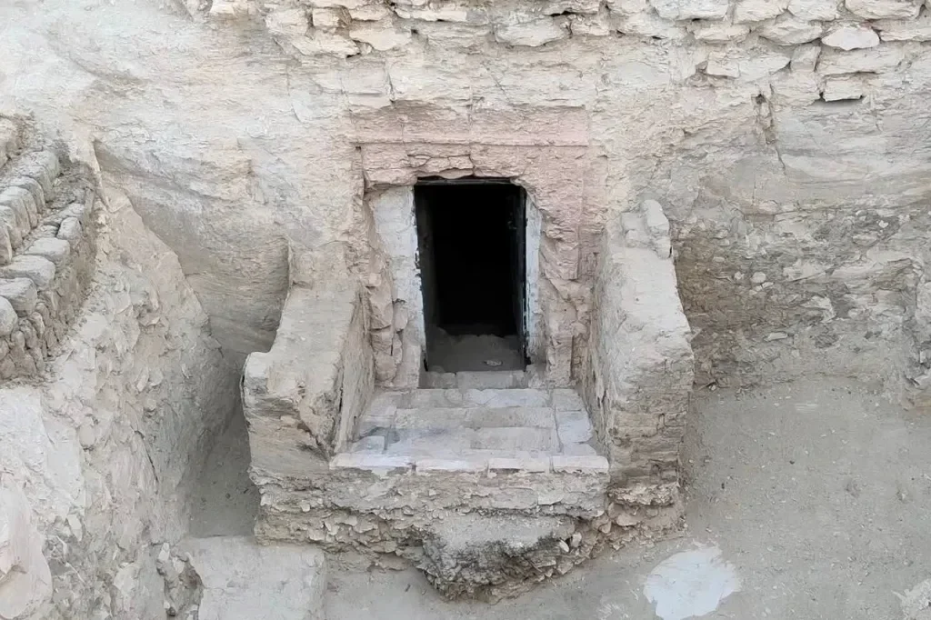Ancient Egyptian Tomb of High Official Paser Revealed in Luxor