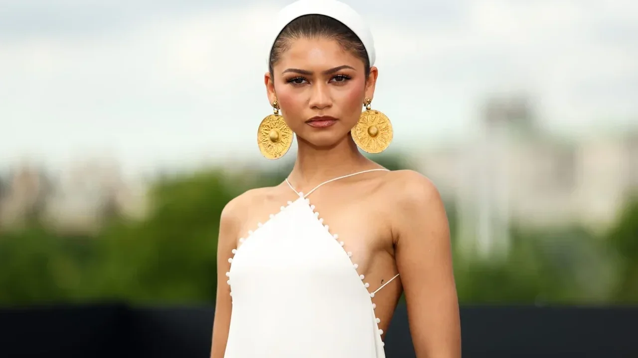 Zendaya's Earrings Put Ancient Objects and Fashion Ethics in the Spotlight