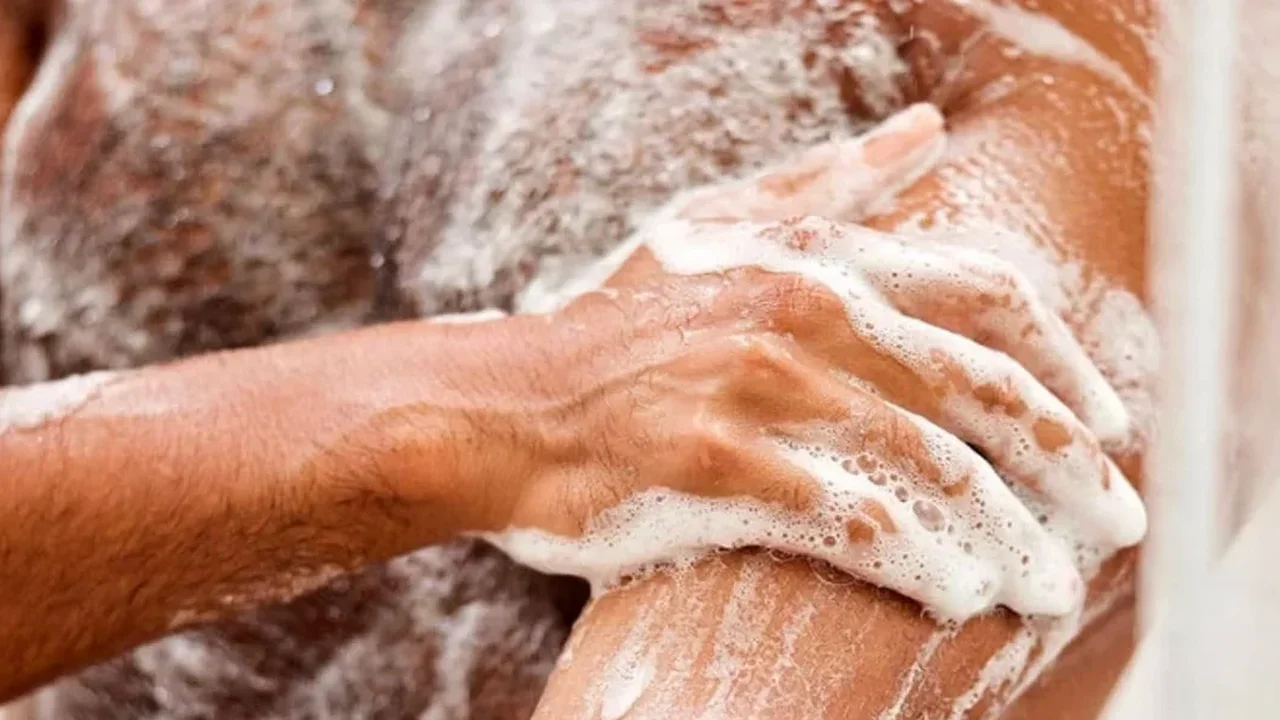 Dermatologists Explain the Ideal Shower Frequency for Healthy Skin
