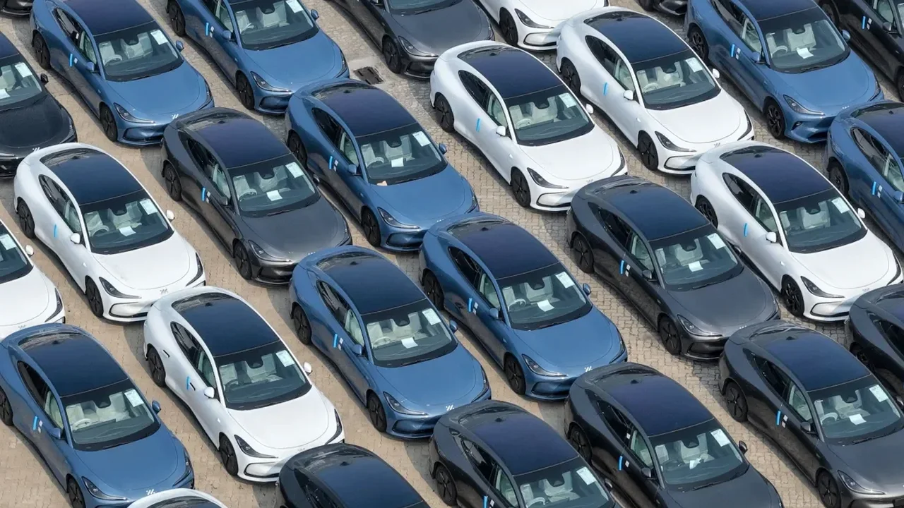 Tesla Revises Product Timelines as Investment in Next-Gen Tech Accelerates