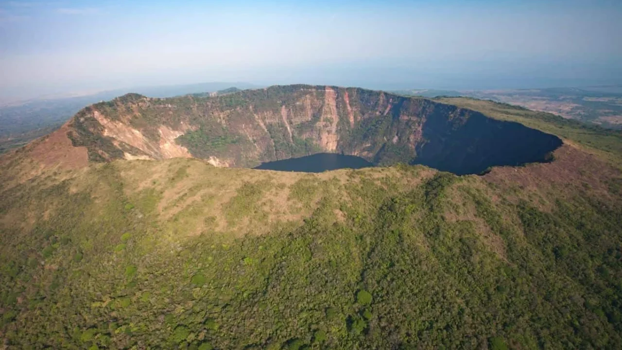 Google Maps Hunch Leads to Discovery of a 390-Million-Year-Old Crater in Quebec