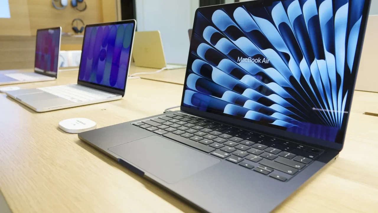 MacBook Air Supply Tightens as Apple Pushes Buyers Toward Other Options