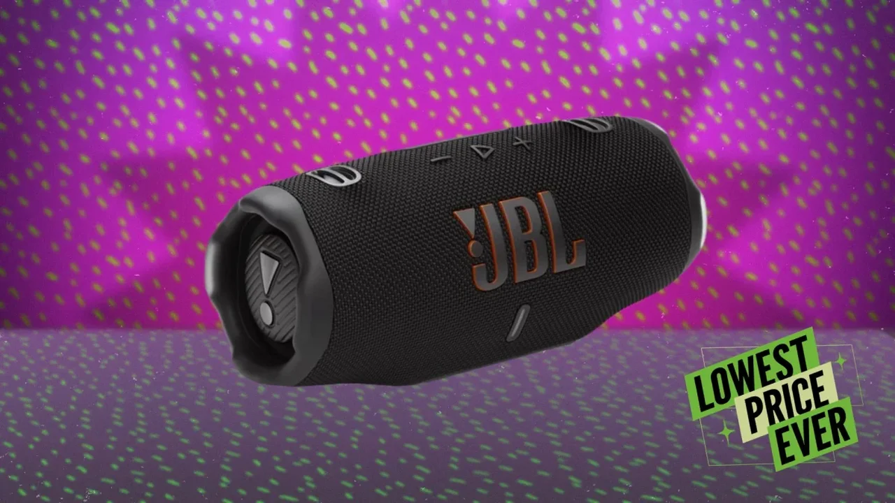 JBL Charge 6 Drops to a Record Low With a $65 Discount