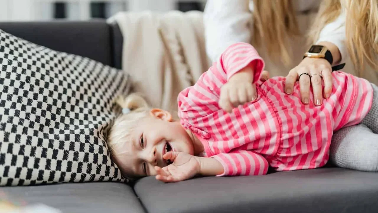 Scientists Map Ticklish Spots Across Cultures
